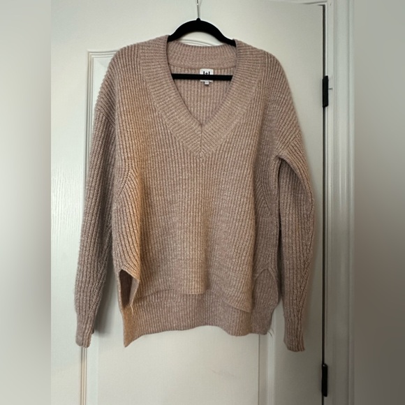 John + Jenn Sweater - Picture 1 of 5